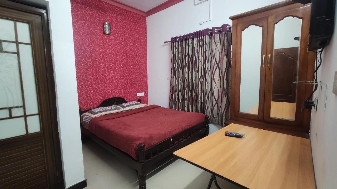 Gokulam Holiday Home Munnar Exterior photo